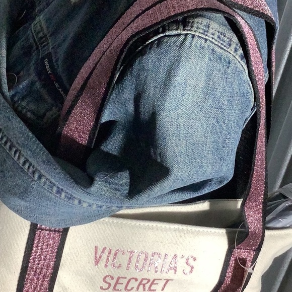 Victoria’s Secret - cream canvas pink glitter weekender bag - no shoulder strap - Picture 3 of 8